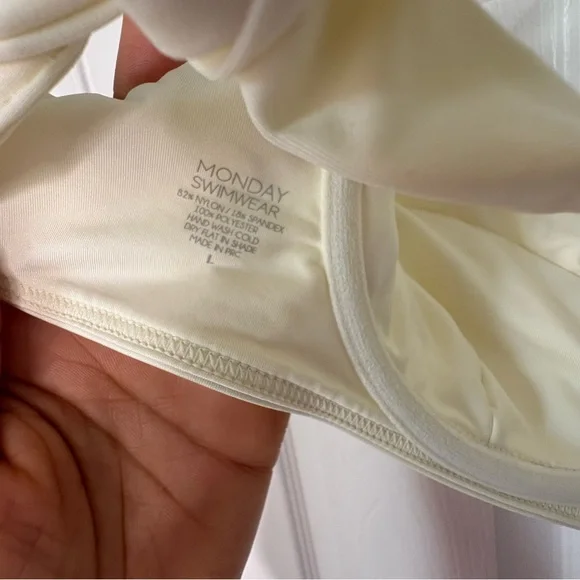 SOLD! Monday Swimwear Clovelly Top, Ivory, L - Picture 7 of 11